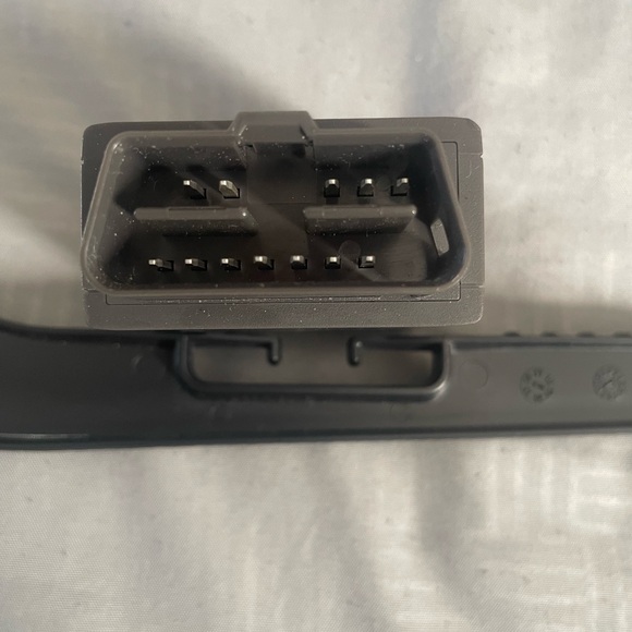 HUM Verizon vehiclele tracking and diagnostic system; GPS Tracker OBD Tracker - Picture 4 of 4